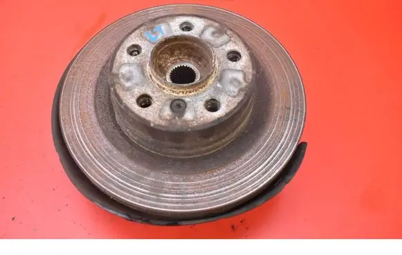 Front wheel hub spindle knuckle