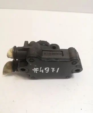 Mercedes-Benz C W203 Fuel injection high pressure pump A6110900350