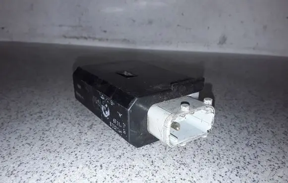 BMW 5 E39 Door central lock control unit/module 67118352165 8352165