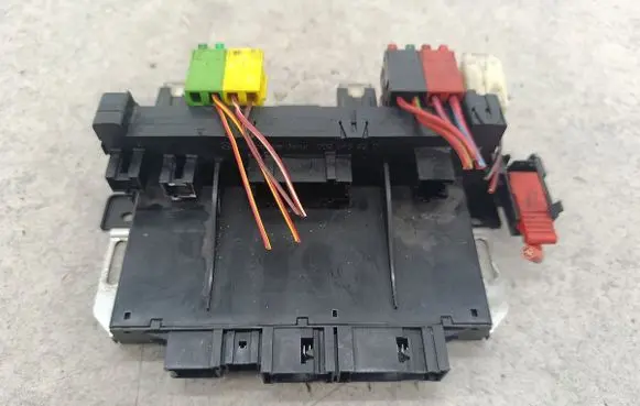 Mercedes-Benz S W220 SAM control unit 