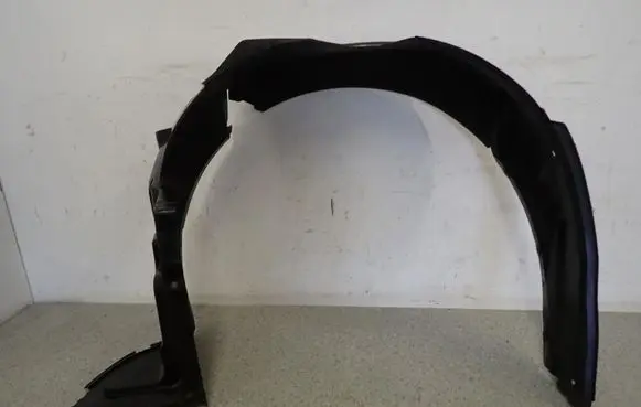 Suzuki Swift I Front arch 7232163J0