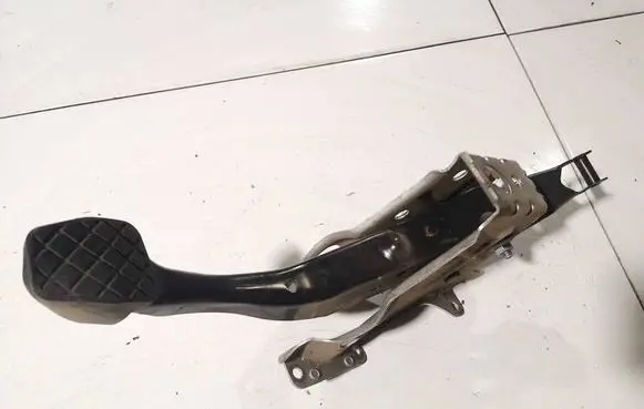 Volkswagen Golf V Brake pedal 1K1721057L