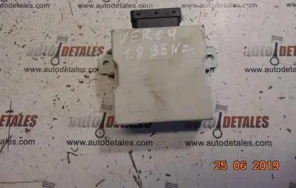 Toyota Corolla Verso AR10 Window wiper relay 150696