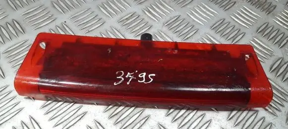 Volkswagen Golf V Third/center stoplight