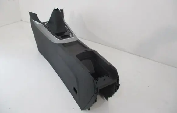 Peugeot 308 Center console