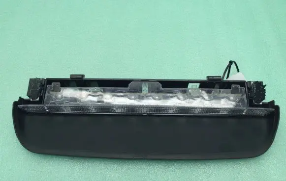 BMW 4 F32 F33 Third/center stoplight 90025667 7296107