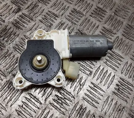 Mercedes-Benz E W211 Front door window regulator motor A2118203042 993627101