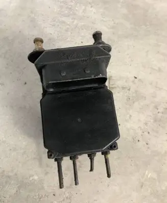 Mercedes-Benz Sprinter W901 W902 W903 W904 ABS Pump A0004469289 0265950137
