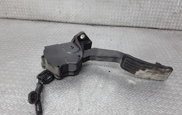 Subaru Forester SH Accelerator throttle pedal 36010AG140