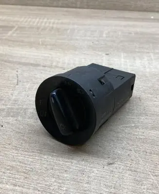Volkswagen PASSAT B5 Light switch 1C0941531A