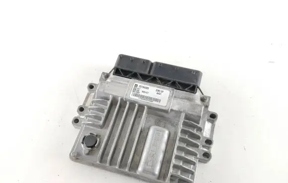 Chevrolet Orlando Engine control unit/module 25184305 28311471 96951477