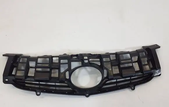 Toyota Prius (XW30) Front grill 5311147020