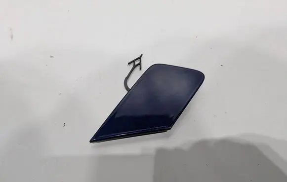 Audi Q7 4M Front tow hook cap/cover 4M0807241E