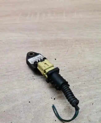 Hyundai i30 Airbag deployment crash/impact sensor 959201h100