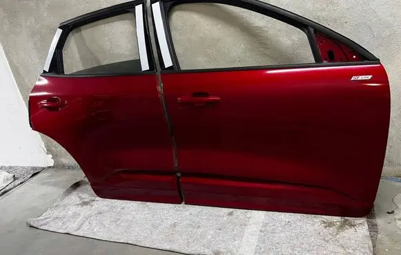 Ford Kuga III Front door 