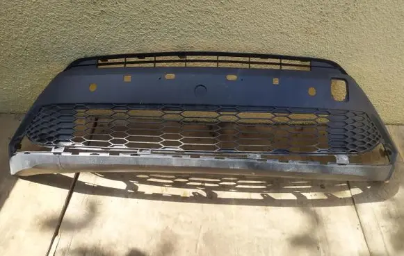 Toyota C-HR I Front bumper lower grill 52129-F4110