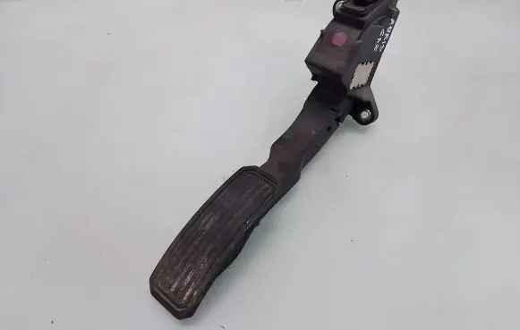 Toyota Auris 150 Accelerator throttle pedal 7811002020