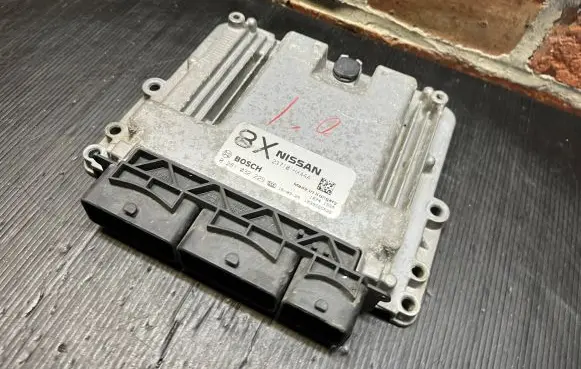 Nissan X-Trail T32 Engine control unit/module 23710HX44A 1039S85626 0281032229