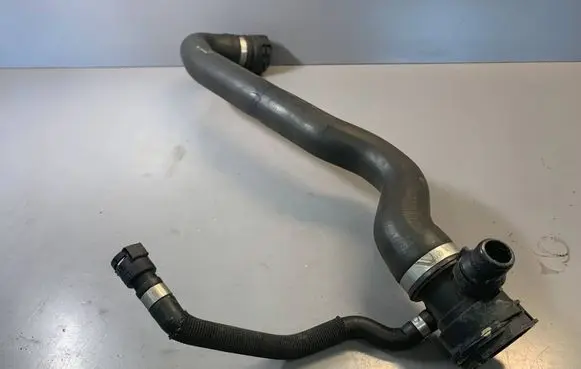 BMW 5 F10 F11 Engine coolant pipe/hose 17127809818 7809818 7809817
