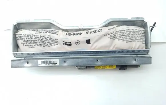 Mercedes-Benz C W204 Knee airbag 306027120A0 306027120 306026999