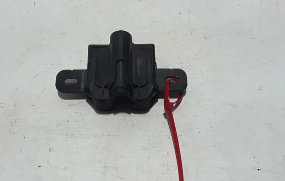 Volvo V60 Engine bonnet (hood) release handle 31218878