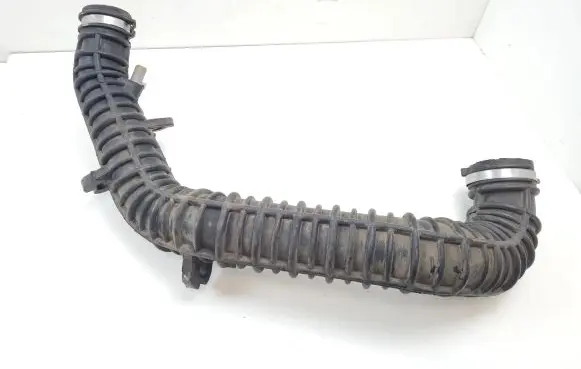 Renault Trafic II (X83) Air intake duct part 8200607744 93858730