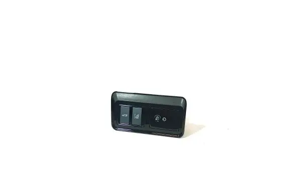 Jaguar XE Tailgate opening switch GX7311654HC GX7311654 M0208900589