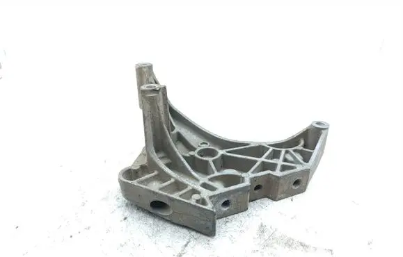 Volkswagen Caddy Engine mounting bracket 03L199207 KTS102V120