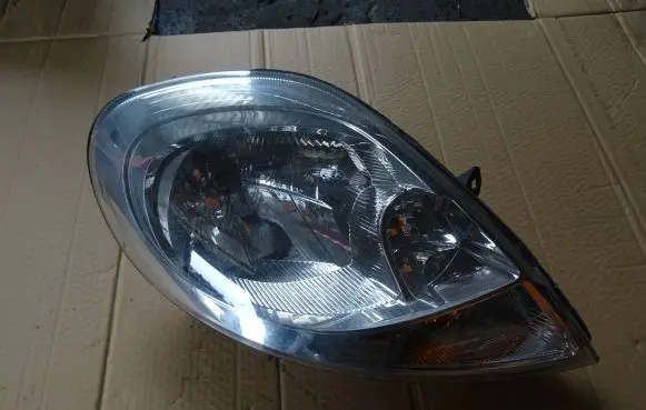 Renault Trafic II (X83) Headlight/headlamp 8200701356 89313989 043396
