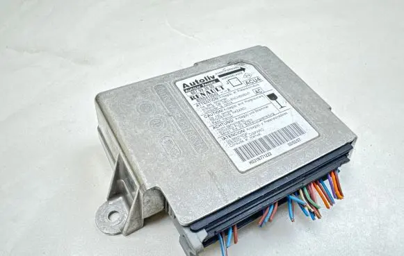 Renault Scenic II - Grand scenic II Airbag control unit/module 8200412042 607993600 H031N771222