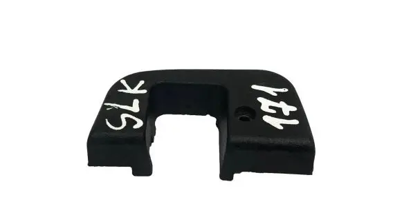 Mercedes-Benz SLK R171 Other front door trim element A2037230124