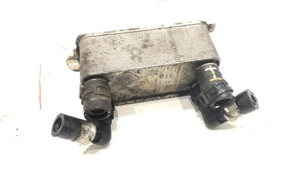 Engine oil radiator