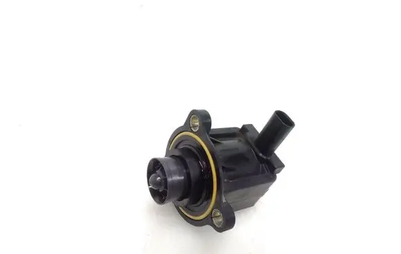 Ford Kuga II Turbo solenoid valve CJ5G9U465BA