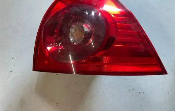 Volkswagen Golf V Rear/tail lights 1K6945096E 00490119 028490202