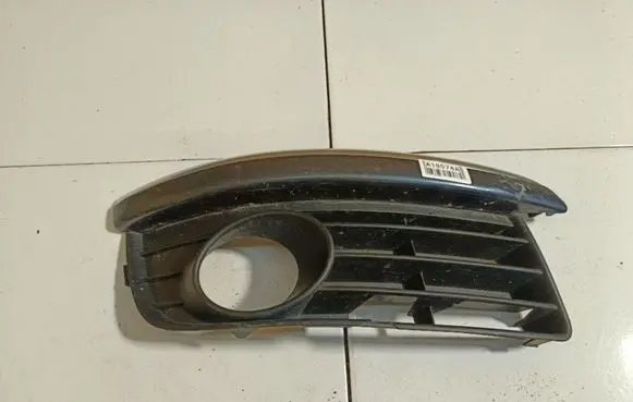 Front bumper lower grill