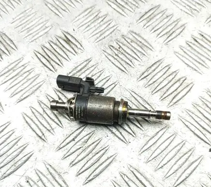 Volkswagen Golf VIII Fuel injector 04E906036AD