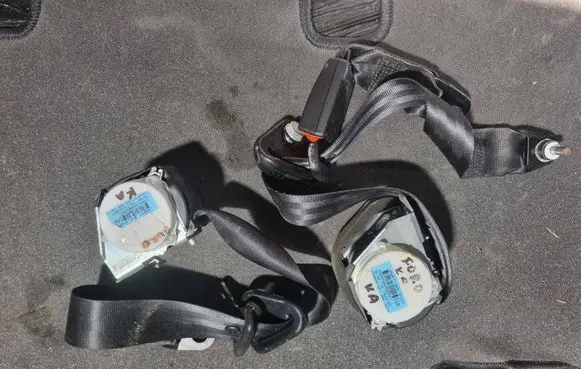 Ford Ka Third row seat belt 34084490D 34084489D