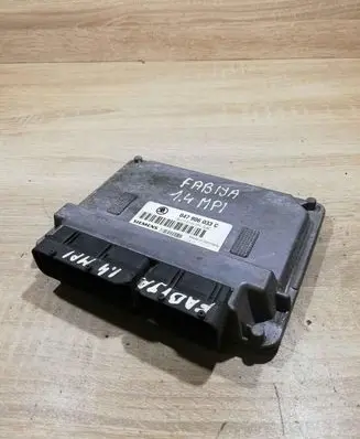 Skoda Fabia Mk1 (6Y) Engine control unit/module ECU 047906033C 5WP4420310