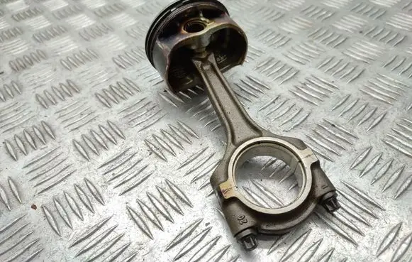 Opel Insignia A Piston with connecting rod A18XE