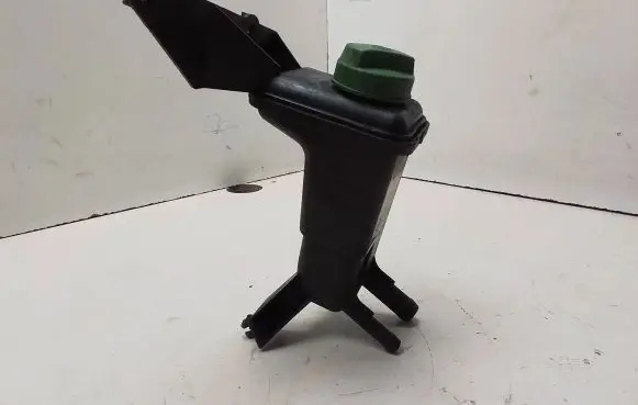 Skoda Superb B5 (3U) Power steering fluid tank/reservoir 3B0422371