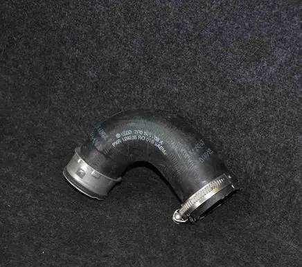 Audi Q7 4L Air intake hose/pipe 7P0145708A