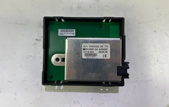 Antenna control unit