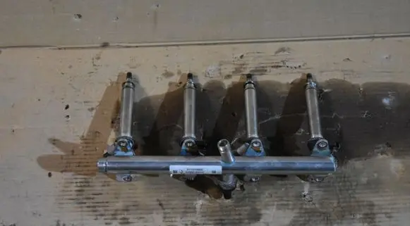Mercedes-Benz A W177 Fuel injector supply line/pipe 