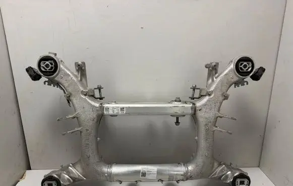 BMW X6 G06 Rear subframe 6894149 6884574