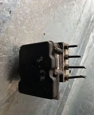 Nissan Qashqai ABS Pump 026526137