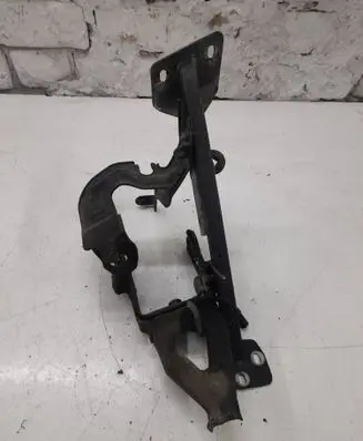 Audi A8 S8 D3 4E ABS pump bracket 