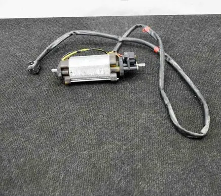 Mercedes-Benz SL R129 Seat adjustment motor 0130008035 1298204442