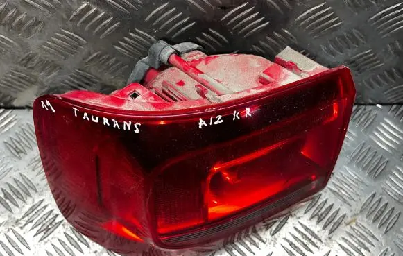 Volkswagen Touran II Rear/tail lights