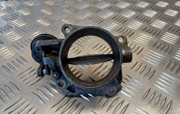 Renault Master II Throttle valve
