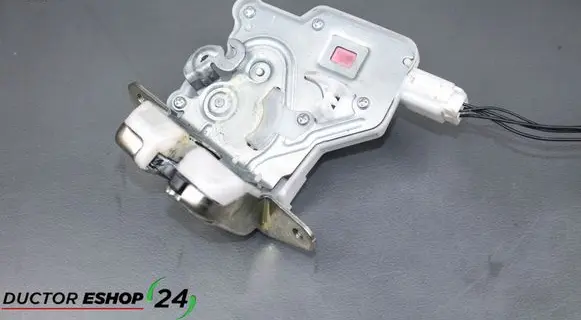 Suzuki Celerio Tailgate/trunk/boot lock/catch/latch